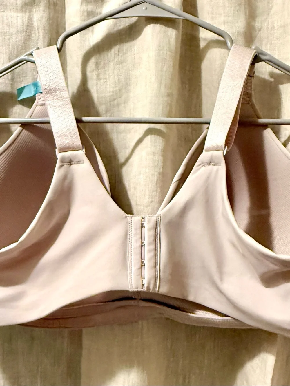 NEW WITH TAGS  |  Ambrielle Light Nude Seamless T-Shirt Bra  |  46C